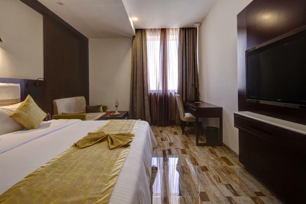 Regenta Inn Ranip Amhedabad Dış mekan fotoğraf