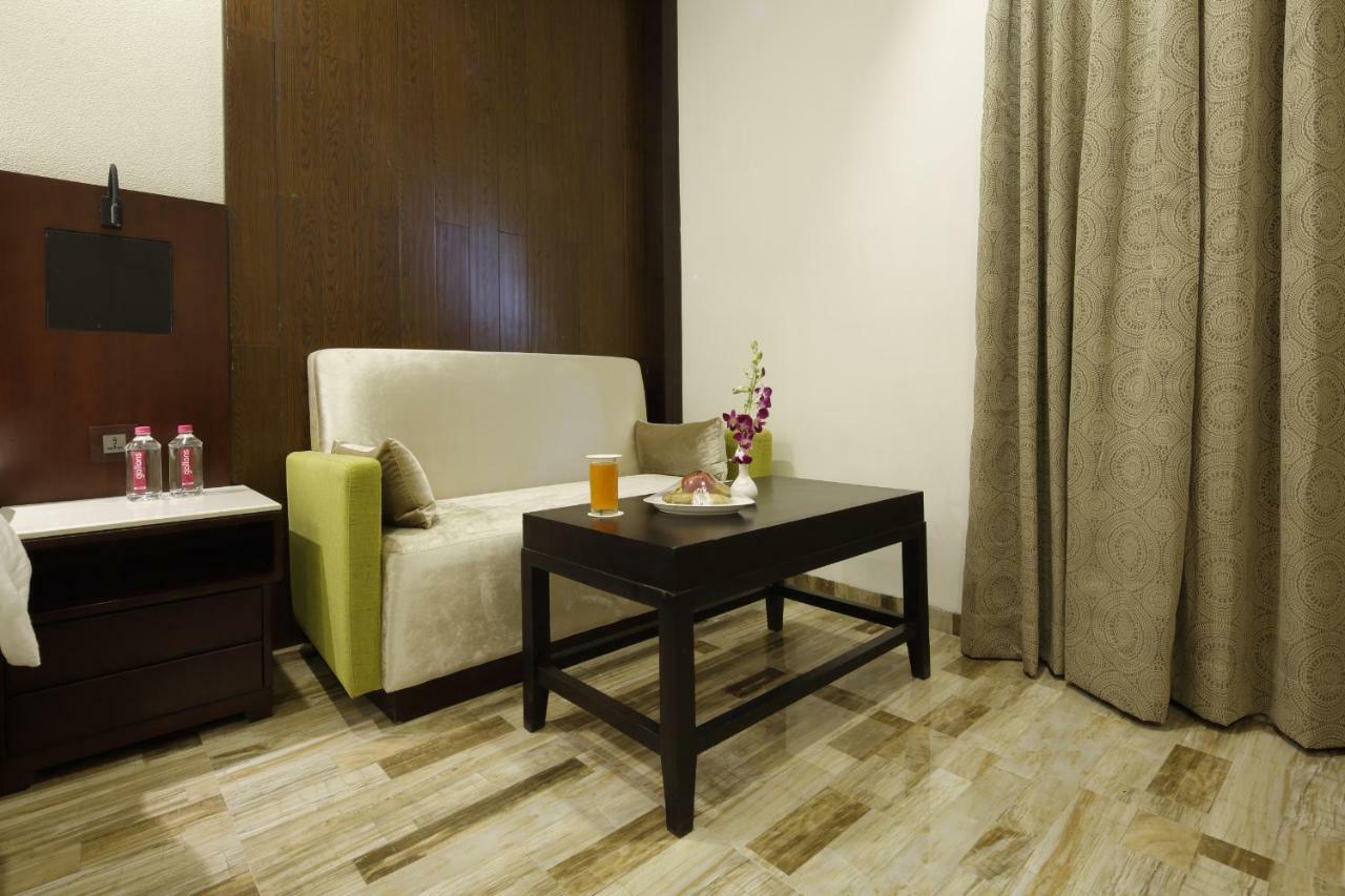 Regenta Inn Ranip Amhedabad Dış mekan fotoğraf