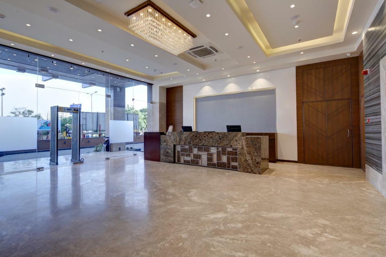 Regenta Inn Ranip Amhedabad Dış mekan fotoğraf