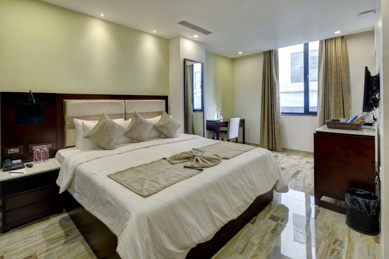 Regenta Inn Ranip Amhedabad Dış mekan fotoğraf